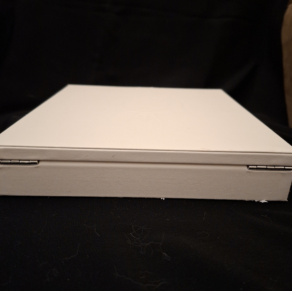 Pandora Jewelry Box - Picture 6 of 6
